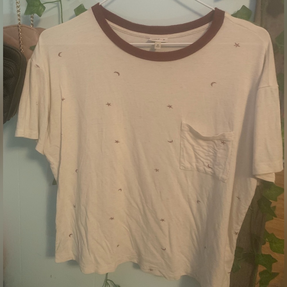 Women’s medium star and moon t-shirt